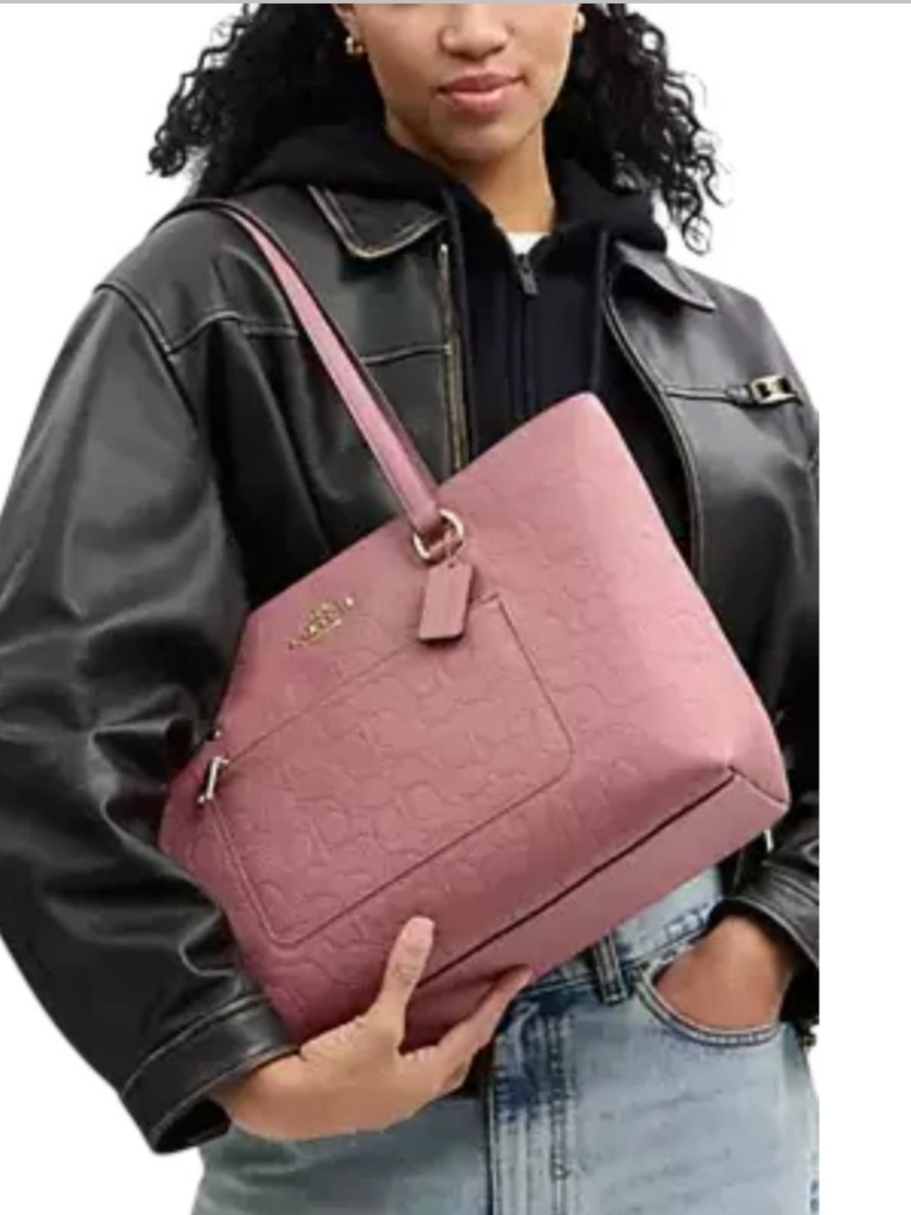 Coach
Station Tote Bag in Signature Leather + FREE Coach bag charm